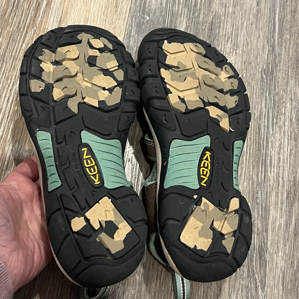 Keen women’s Newport h20 brown teal slip on sandals size 8 - Picture 7 of 9